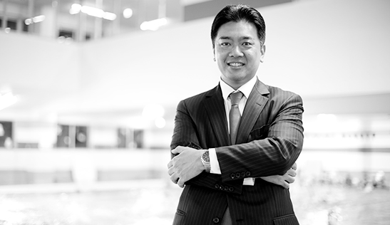 株式会社エスアンドエフ 小倉 謙